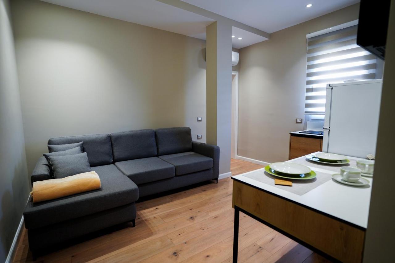 Klei'S Daily Apartment Tiranë Ngoại thất bức ảnh